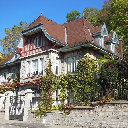 ブザンソン Les Fontenottes Bed & Breakfast エクステリア 写真